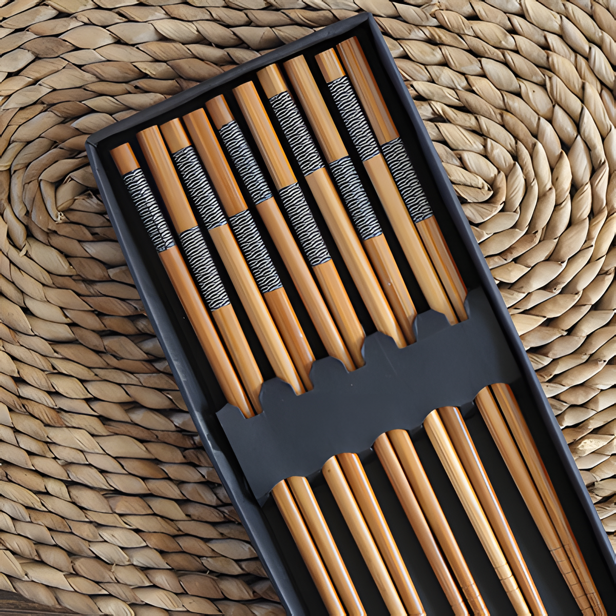 Japanese Style Bamboo Chopsticks – Natural Reusable Dining Chopsticks | HealthyLivi