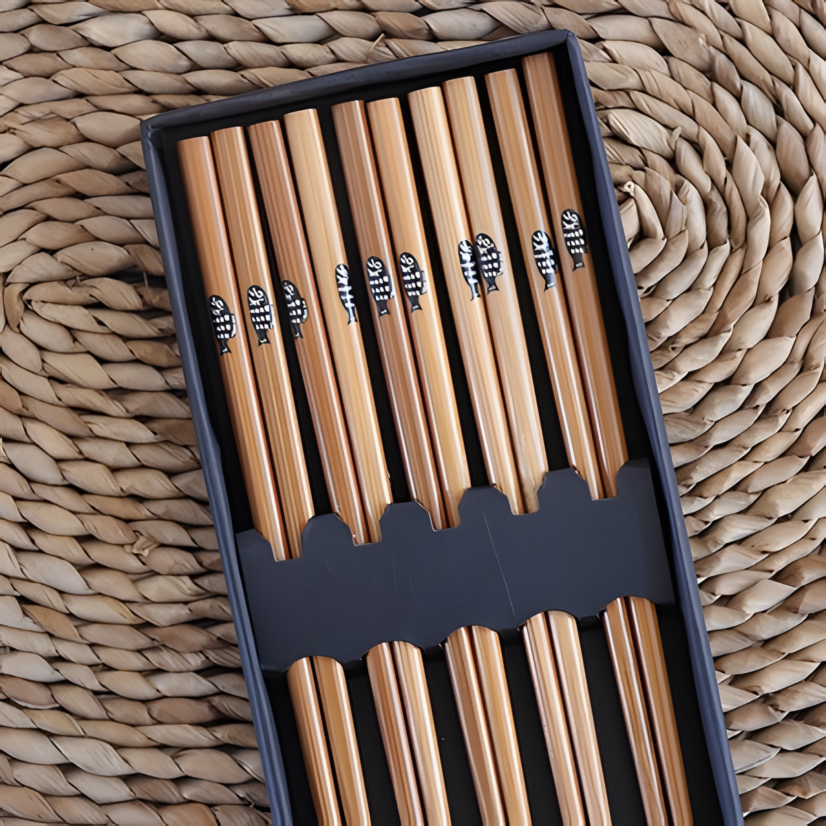 Japanese Style Bamboo Chopsticks – Natural Reusable Dining Chopsticks | HealthyLivi
